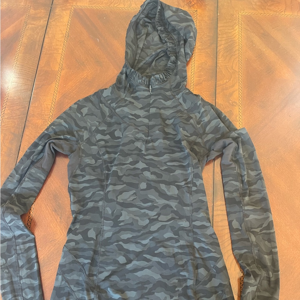 Lululemon Athletica Black Camouflage Quarter Zip Running Longsleeve with Hood